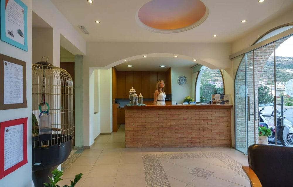 Alianthos Beach Hotel Plakias Esterno foto